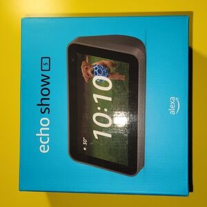 NWOT Amazon Echo Show 5
